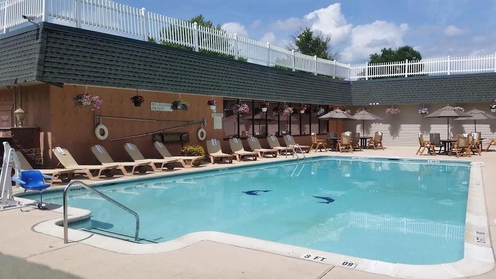 Comfort Inn & Suites Glen Mills - West Chester Exteriör bild
