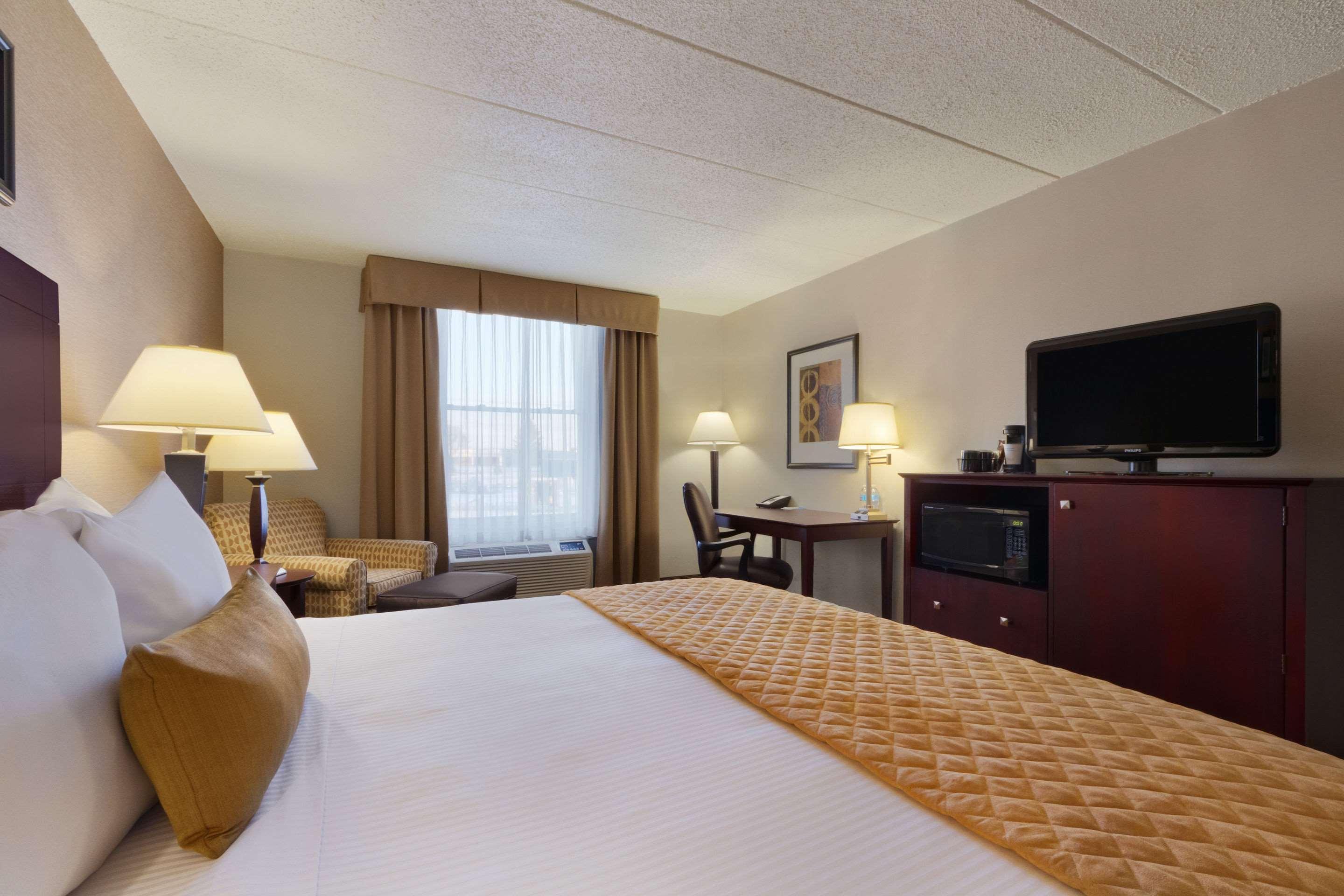 Comfort Inn & Suites Glen Mills - West Chester Exteriör bild