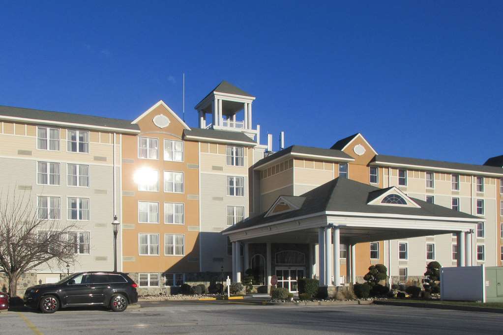 Comfort Inn & Suites Glen Mills - West Chester Exteriör bild